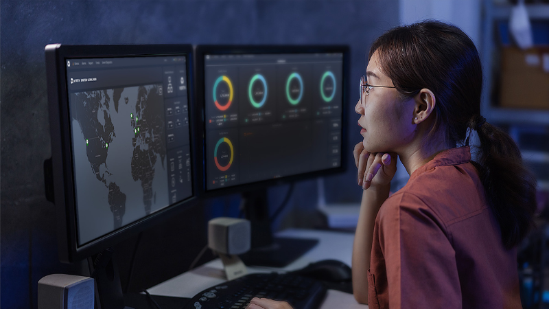 New Vertiv software strengthens visibility and control of the complete power train and thermal chain for colocation and hyperscale data centers Image